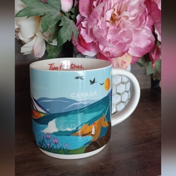 Tim Hortons 2025 Travel Collection Canada Coffee Tea Mug Cup - Picture 3 of 10